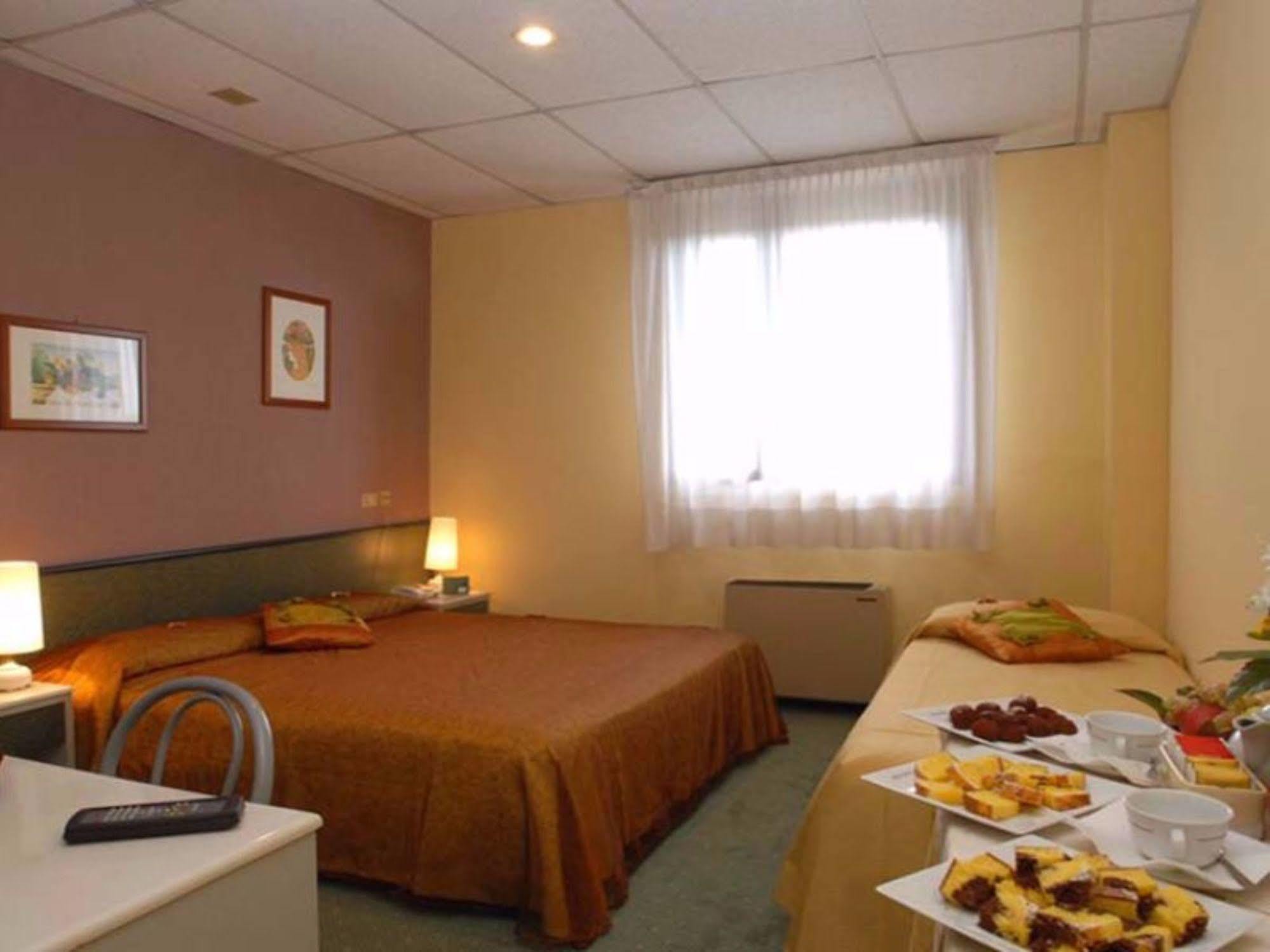 Thp Bologna Hotell Carteria di Sesto Rastignano Rom bilde